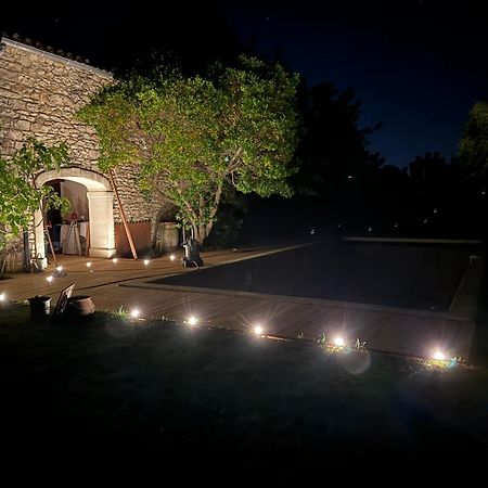 Bed and Breakfast Le Coing Des Vignes Mauressargues Exteriér fotografie